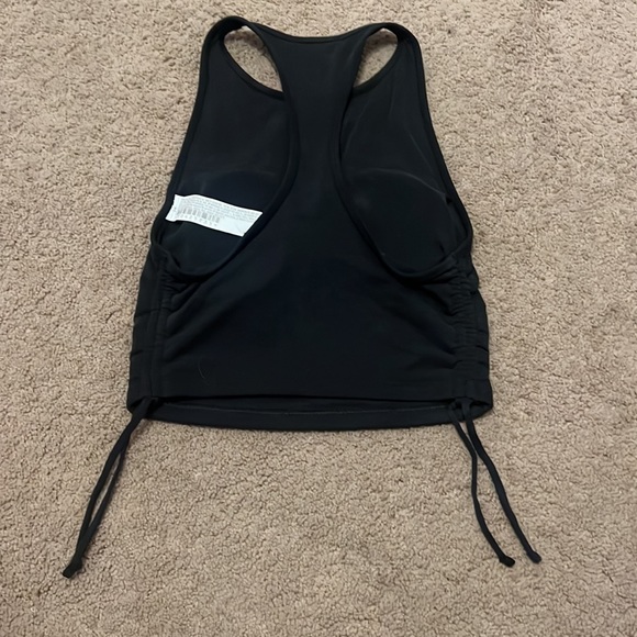 Workout tank top - Picture 2 of 3